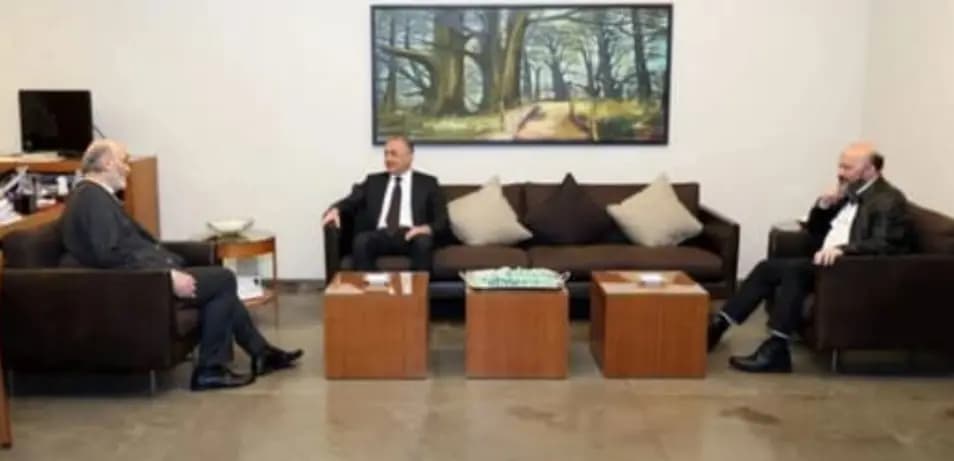 لقاءٌ مميّز بين جعجع وبو صعب.. ماذا في الكواليس؟