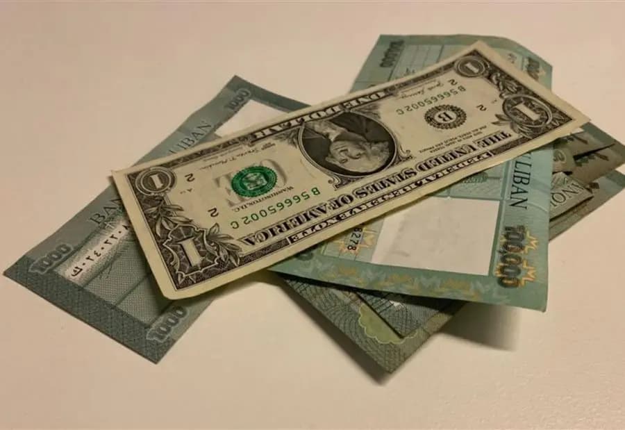 سعرُ دولار السوق السوداء اليوم