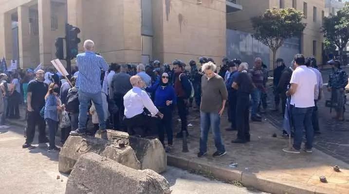 احتجاجات للمودعين في بيروت
