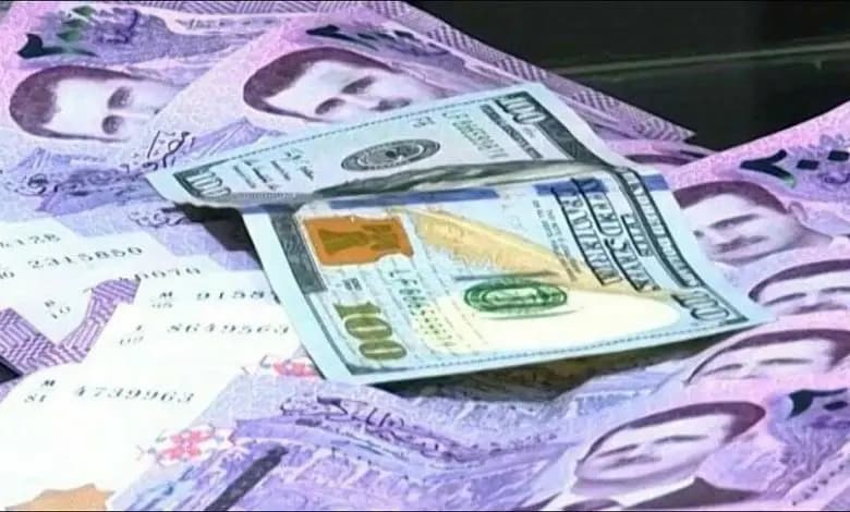 الليرة السورية تواصل الانهيار أمام الدولار