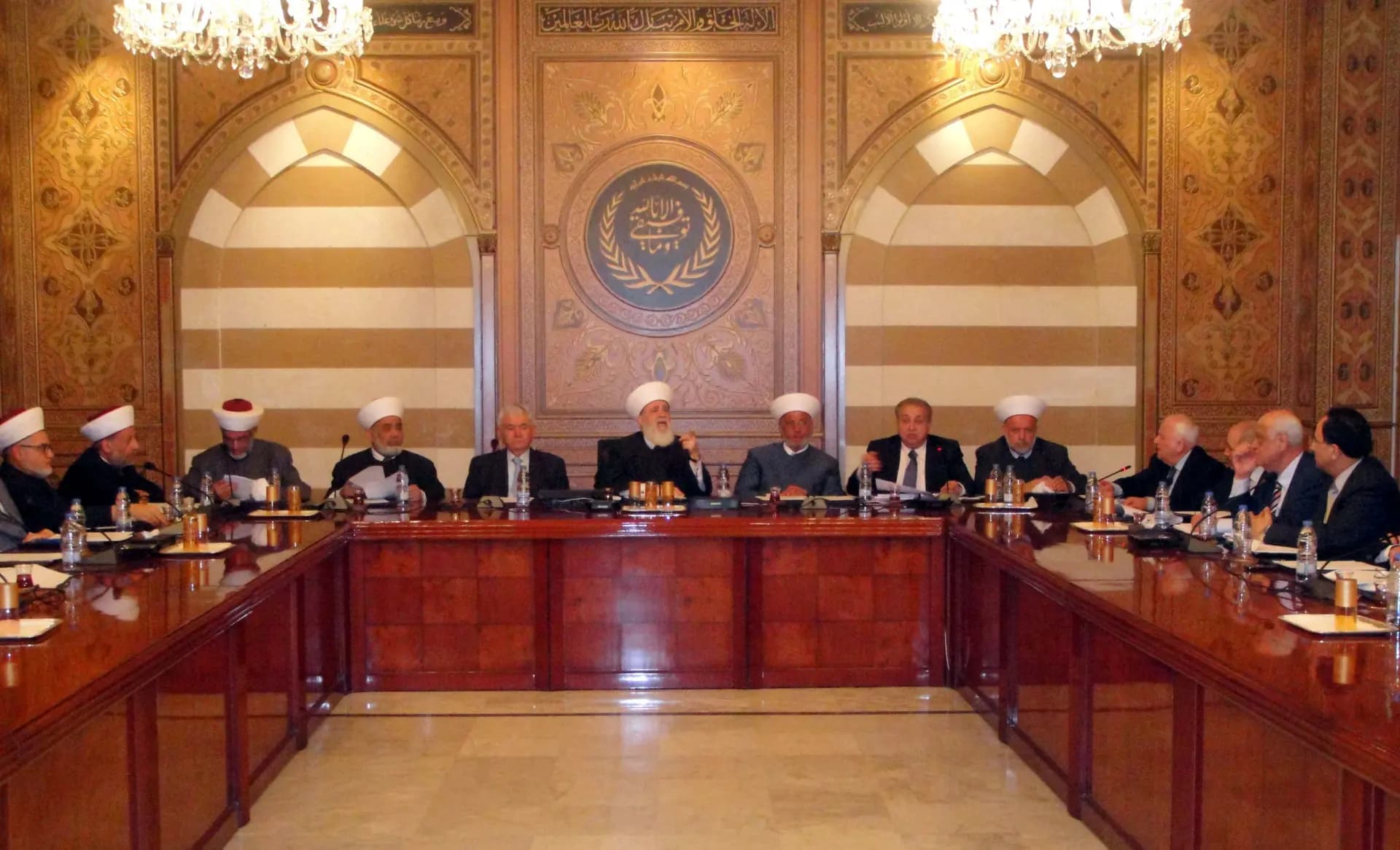 المجلسُ الشّرعي الأعلى: على المسؤولينَ التوافقُ على انتخابِ رئيسٍ فوراً