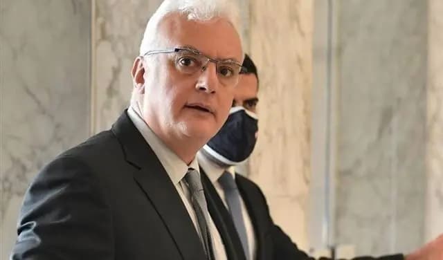 وزيرُ الاتصالات: هناكَ خللٌ بقبض الأموال