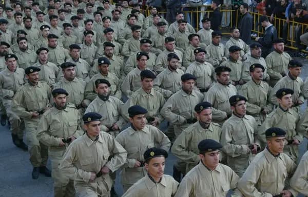حزب الله يدعو الإعلاميين إلى مناورة عسكرية