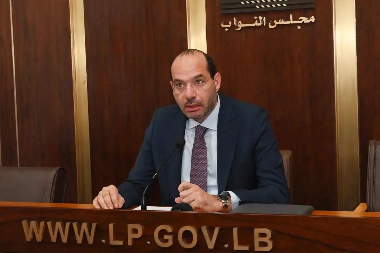 المدارس الخاصّة تنشب مخالبَها... ولجنةُ التّربية بالمرصاد