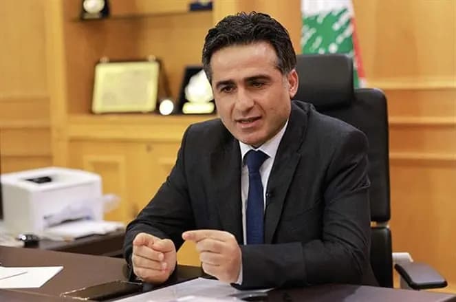 ماذا يفعل وزير الأشغال والنقل في كوريا الجنوبية؟