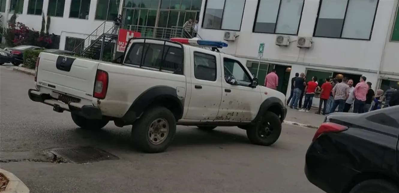 إشكالٌ كبير و سلاح حربي...هذا ما جرى في إحدى الجامعات!