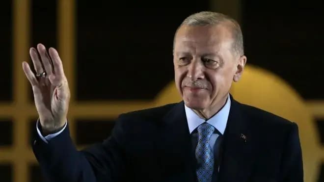بعد فوزه.. أردوغان يتلقى أولى دعواته إلى اوروبا