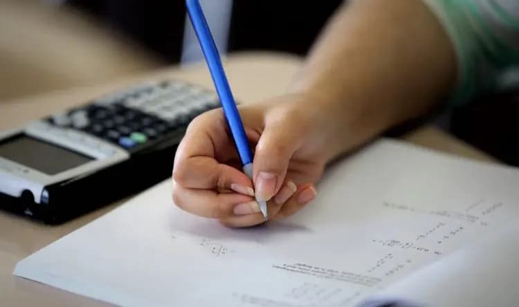 امتحانات الشّهادة الرّسمية في خطر