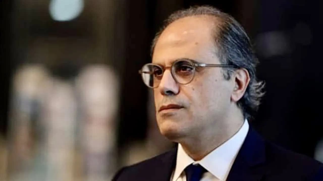 جهاد أزعور ... إسمٌ آخرَ على قائمةِ الحرق