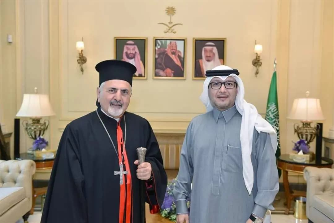 البخاري يستقبلُ البطريرك اغناطيوس الثالث