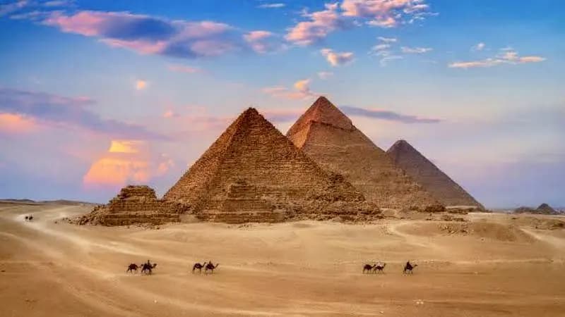 مصر..فرض تأشيرات على الوافدين السودانيين