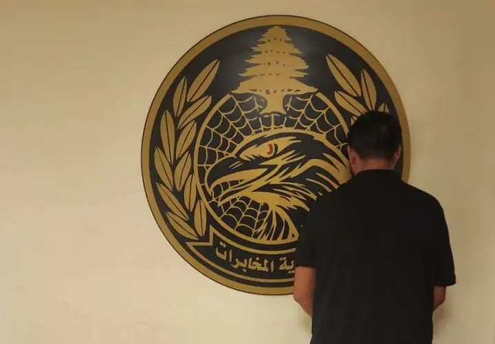 في بيروت... المخابرات توقف مطلق نار!