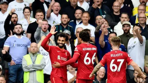 برشلونة.. هل يسعى للتعاقد مع محمد صلاح؟
