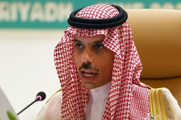 وزير الخارجية السعودي يصل طهران
