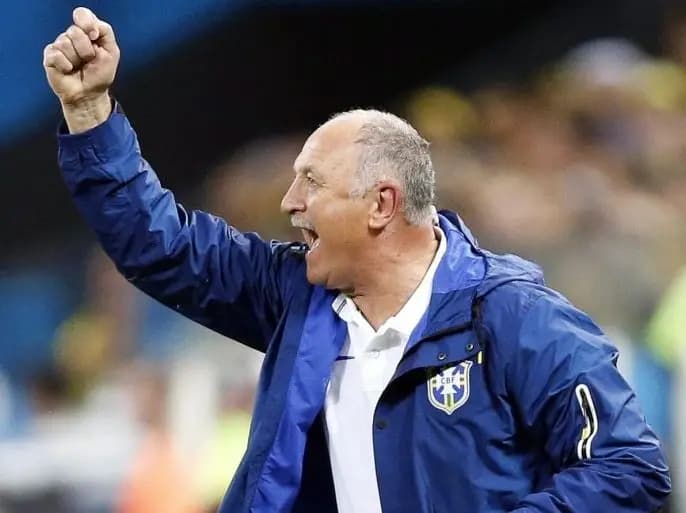 بعمر 74 عاماً.. برازيلي يعود إلى عالم التدريب!