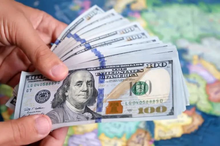 كيف افتتح الدولار اليوم؟