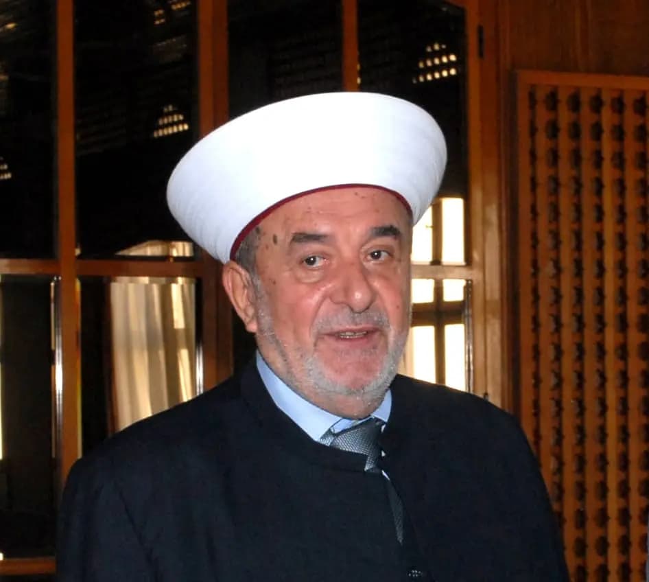 المفتي سوسان عايد اللبنانيين