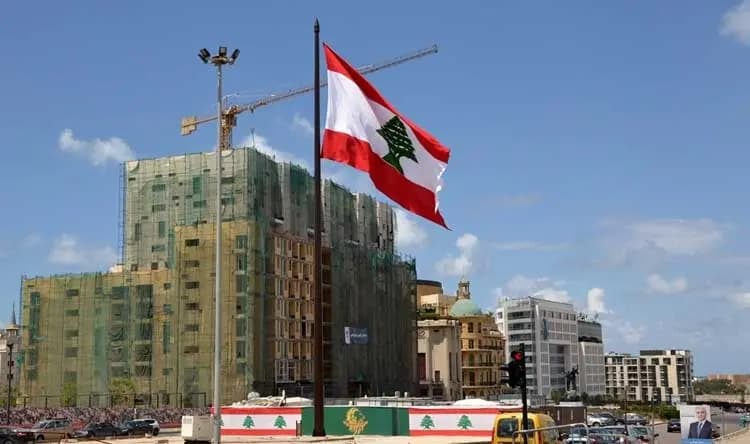 لبنان مطروح للبيع!