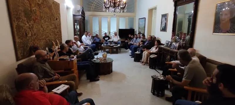 البزري يبحث في مشكلة النفايات في صيدا