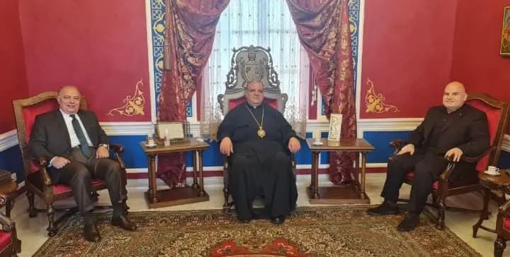 السَّفير التُّرك يلتقي المطران إبراهيم في زحلة