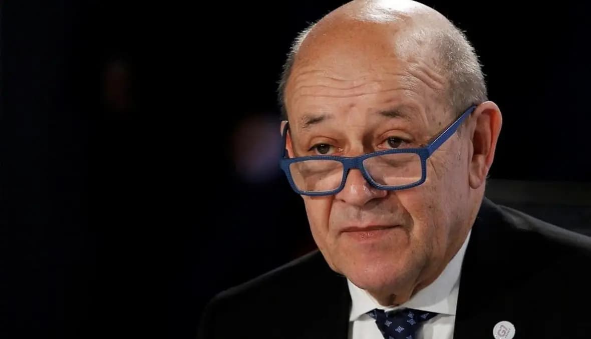 فرنسا لن تَشغَلَها أحْداثُها عن لبنان: لودريان يعودُ باقتراحِ مؤتمرٍ أو طاولة حوار...