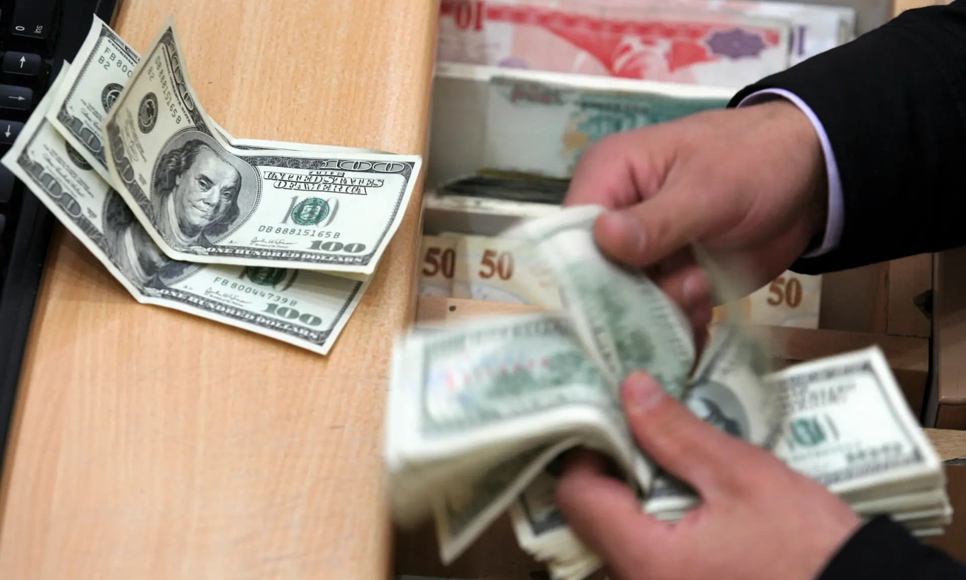 إليكم سعر صرف الدّولار صباح اليوم