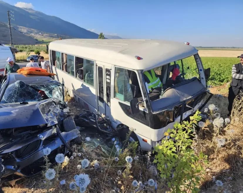 جرحى جراء حادث سير على هذا الطريق البقاعي...اليكم التفاصيل