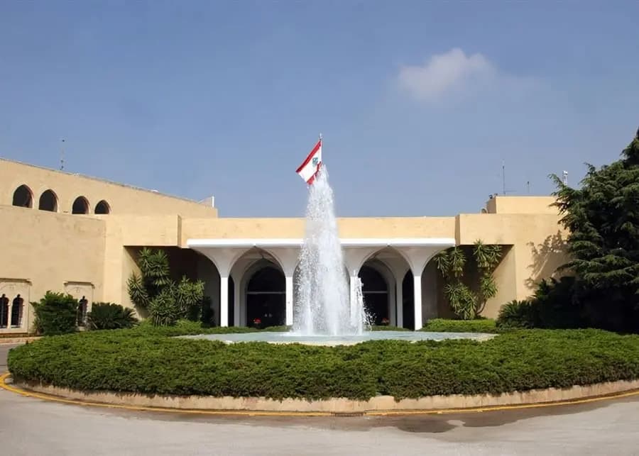 هل يتخطى لبنان قطوع الشغور الرئاسي وأزمة التعيينات ؟؟