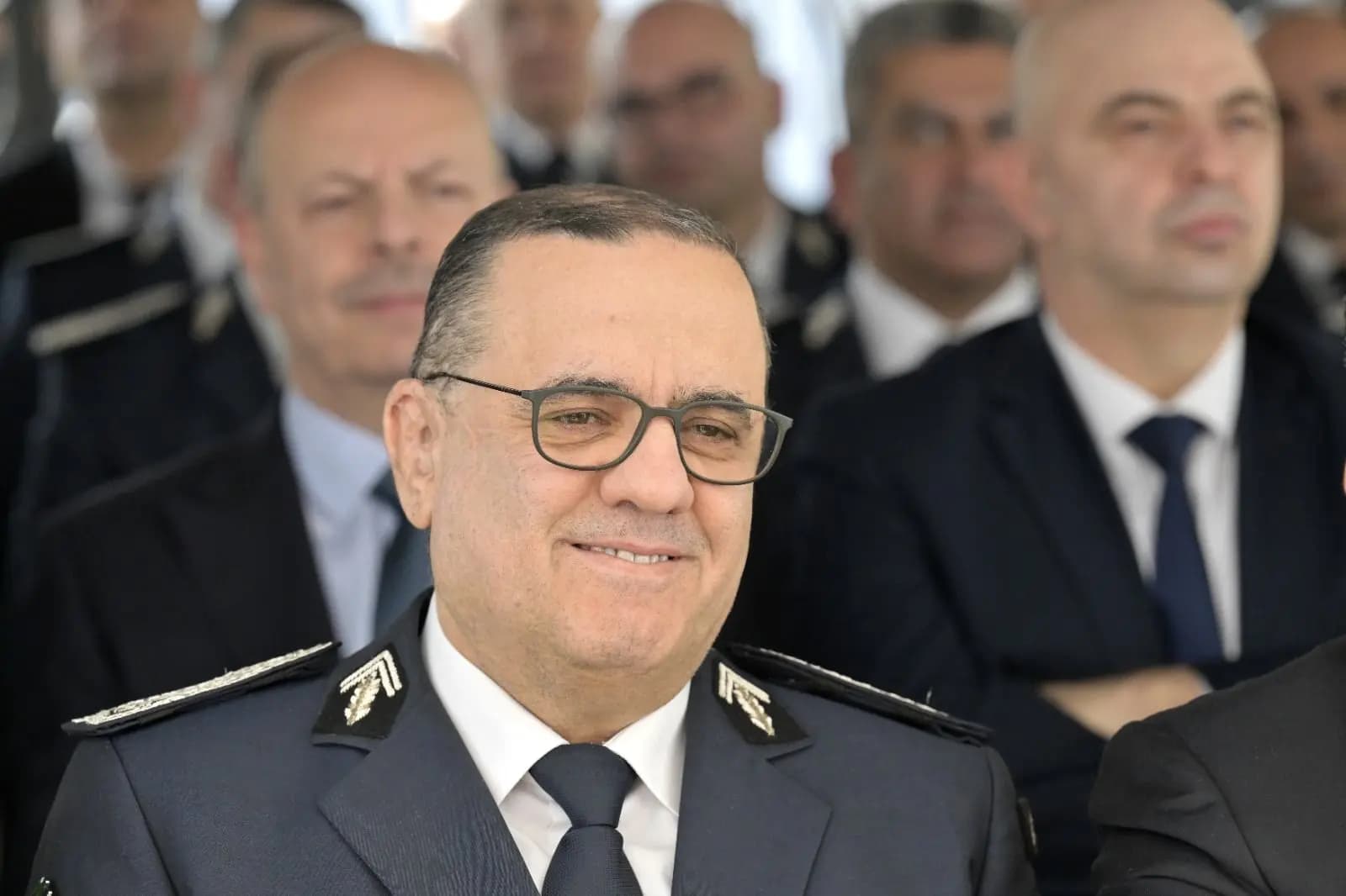البيسري يطمئن.."لا أزمة جوازات سفر"