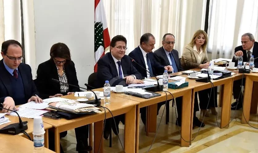 بدء جلسة لجنة المال