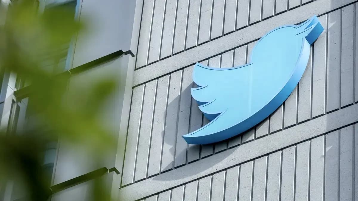 في أقل من شهر.. "تويتر" إلى المحكمة مجدداً