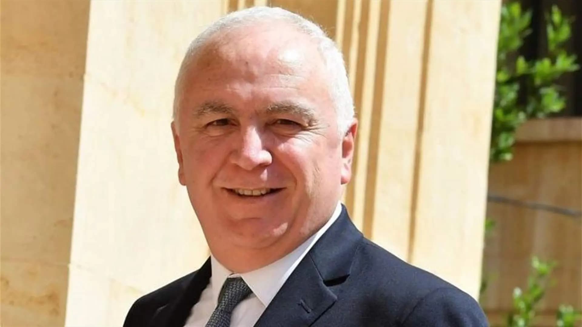 ضاهر: لقد باتَ الشّللُ كاملاً