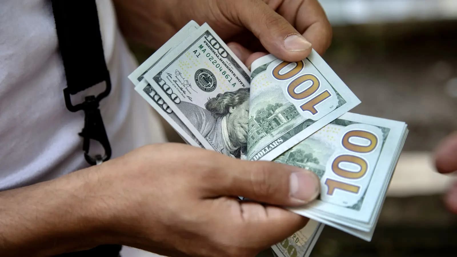 هذا ما سجّله سعرُ صرفِ الدولار مساءً