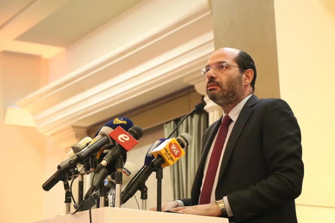 يحمل رسائلَ خطيرة.. مراد: اقتتالُ الأخوة طعنةٌ في كبدِ المقاومين