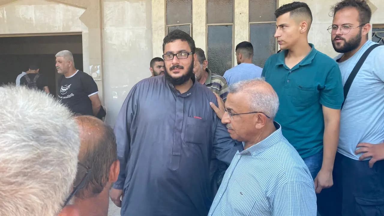 سعد يتفقّدُ النازحينَ من عين الحلوة: العدو "الإسرائيلي" يتربّصُ بنا