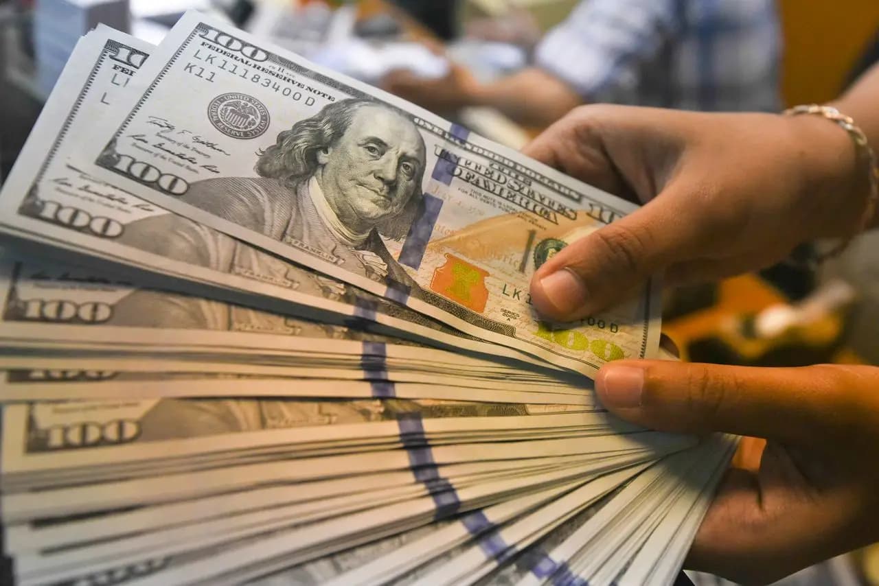 سعر دولار السوق السوداء مساء اليوم