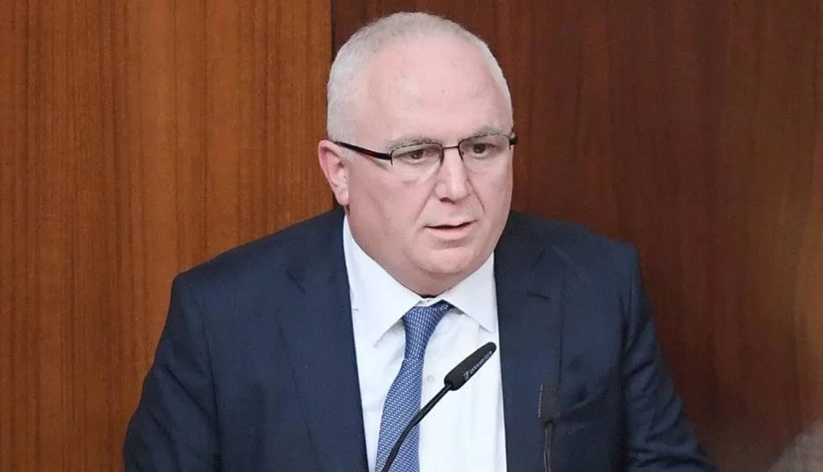 الظاهر: "المطلوب وقف حفلة الجنون والانتحار"