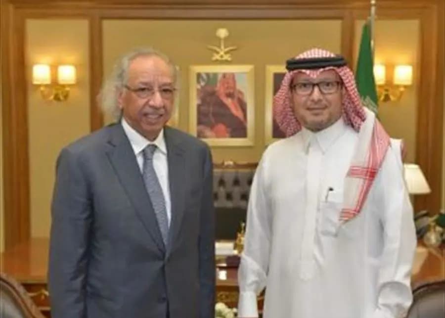 لبنان بين بخاري ورئيس مجلسِ إدارة اتّحاد المصارفِ العربية