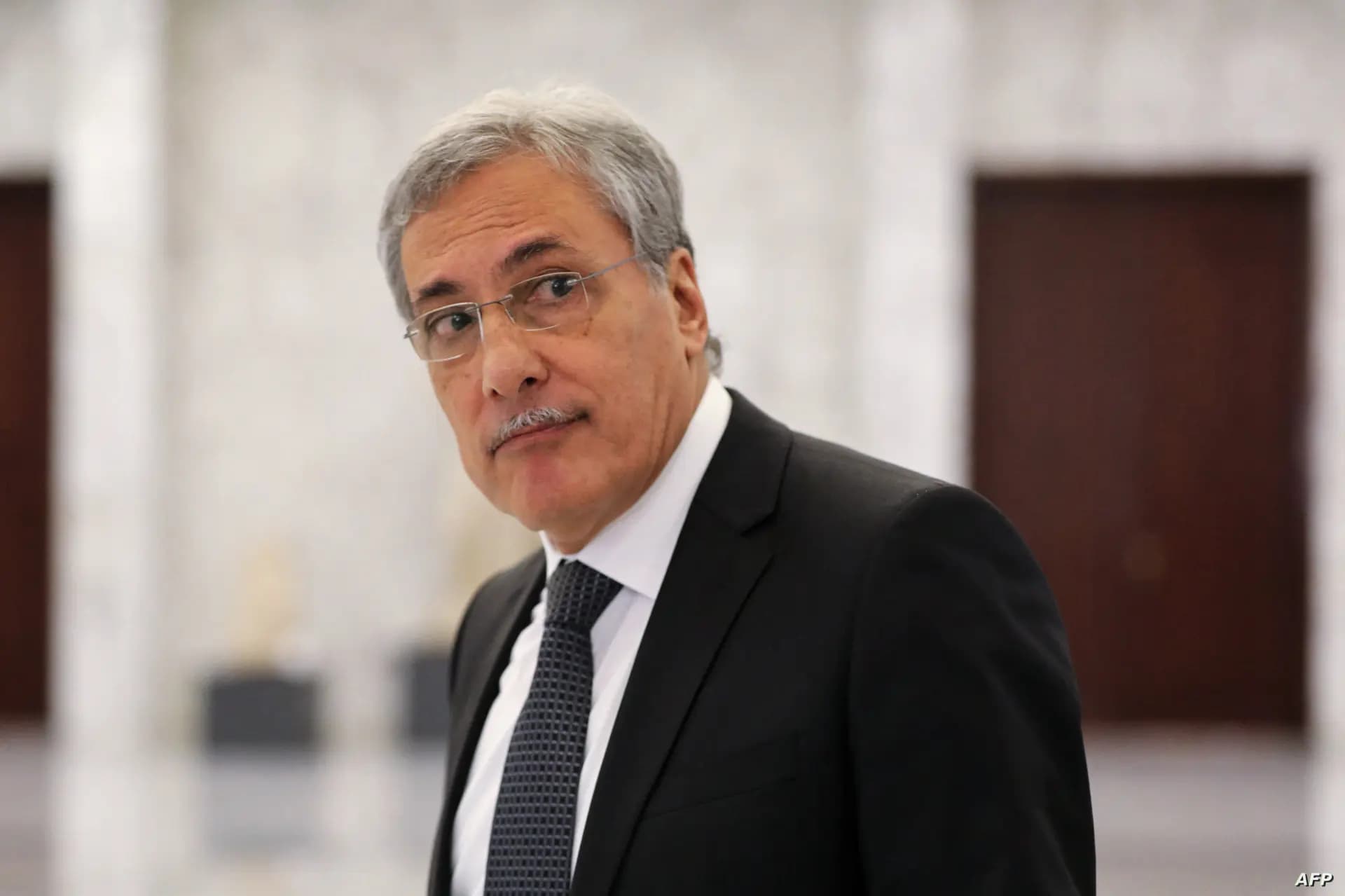 وزيرُ العدل يعترف: صعوباتٌ كبيرةٌ تعترضُ التّحقيق