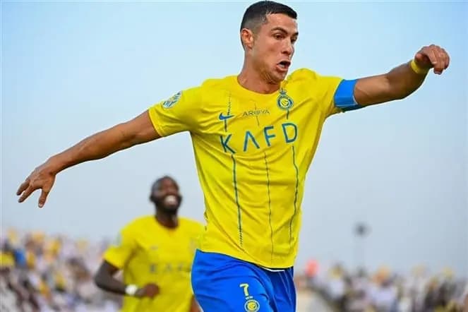 رونالدو يقود النصر إلى نهائي بطولة الأندية العربية