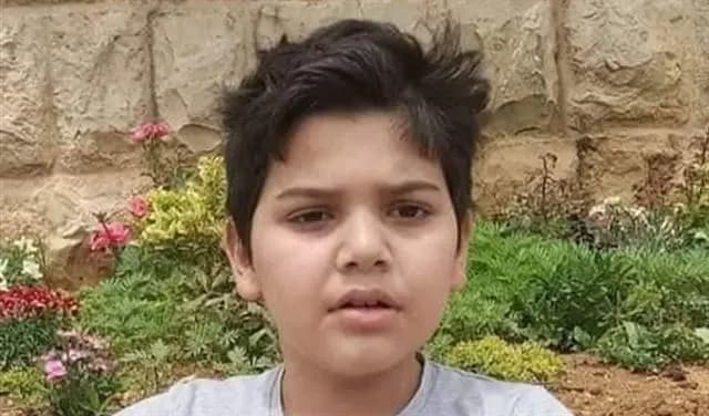 طفل مفقود.. هل تعرفون عنه شيئًا؟