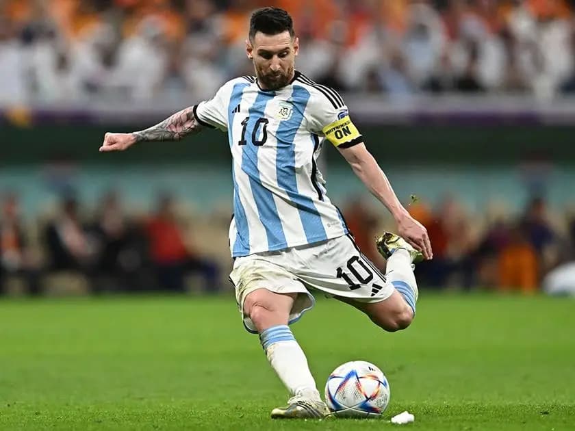"ميسي".. من الملاعب إلى شاشات السينما!