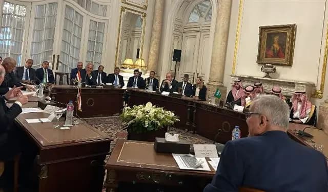 اختتامُ اجتماعاتِ لجنة "الاتصال العربية" ولبنان "يتحفّظ"