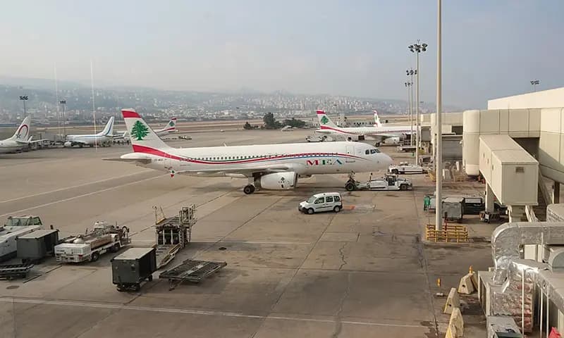 تقريرٌ دولي يكشفُ عن "مشكلةٍ خطيرة" في مطارِ بيروت
