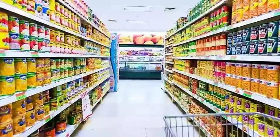 بالرغم من التسعير بـ"الدولار".. ما سبب تقلب الأسعار؟