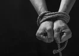 احذروا هذه العصابات.. تستدرج ضحاياها بهذه الطريقة