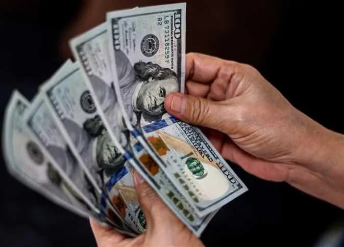 كيف افتتح سعر الدولار اليوم؟