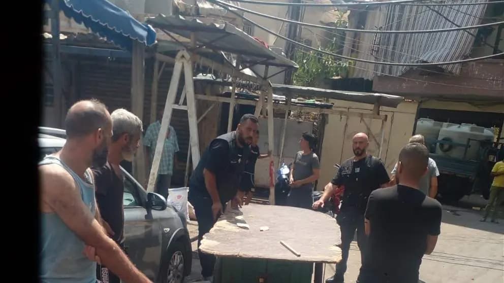 بلدية بيروت تزيل المخالفات من الشوارع