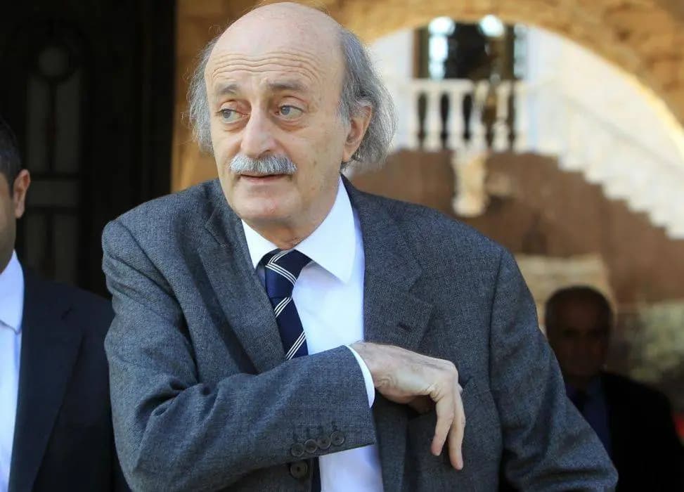 جنبلاط عن دعوة برّي للحوار: لست أدري!