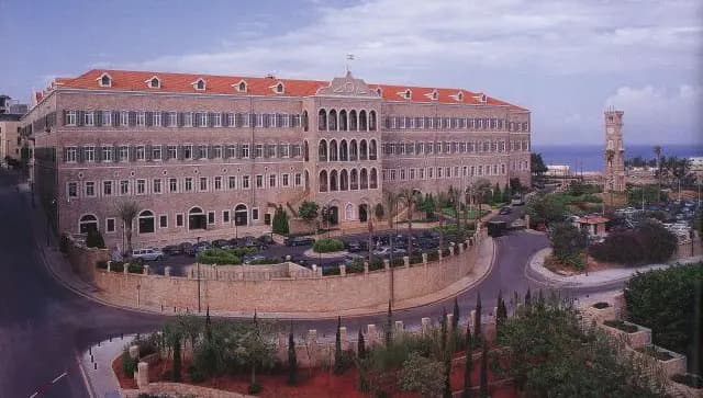 الجلسةُ المخصّصة لبحثِ النزوح السوري لم تنعقد.. من هم الوزراءُ الغائبون؟